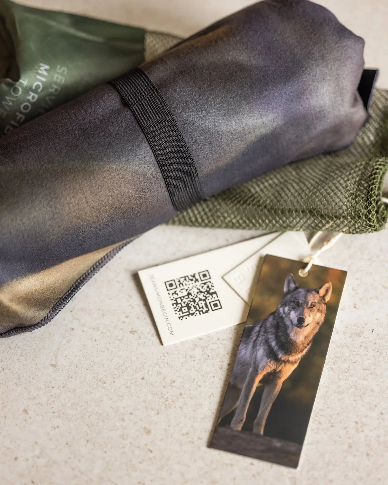 Serviette en microfibre - Loups mystique Jean-Simon Bégin - Photographe Animalier et Artiste Peintre